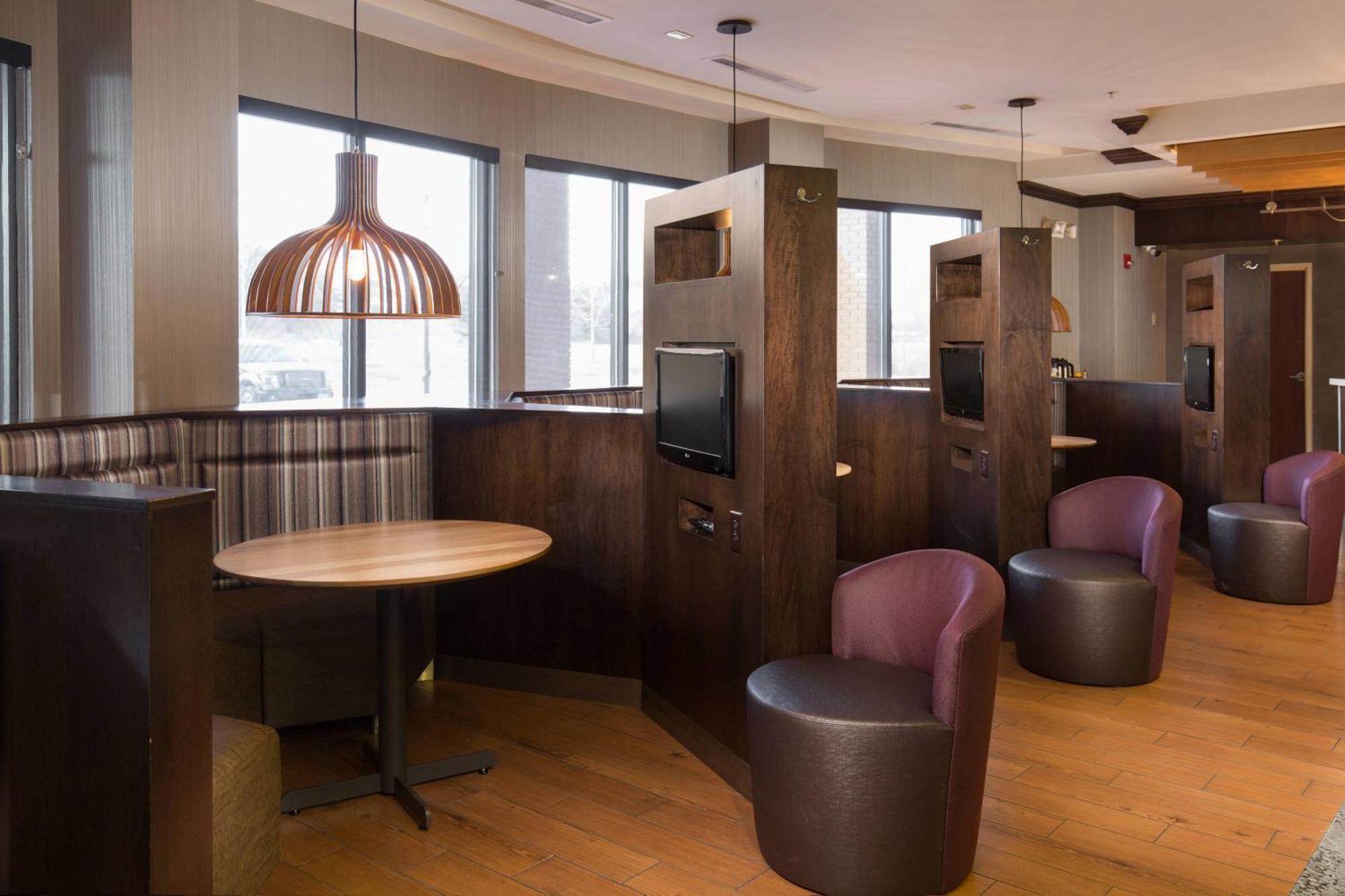 Courtyard Des Moines West-Jordan Creek Hotel Уест Де Мойн Екстериор снимка